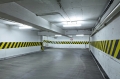Oświetlenie parkingu podziemnego LED. Oprawy liniowe, garaż, oświetlenie przemysłowe, taśmy ostrzegawcze.