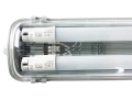 Wnętrze oprawy hermetycznej LED z tubami. Specyfikacja świetlówek, oświetlenie przemysłowe, SmartLED, 230V.